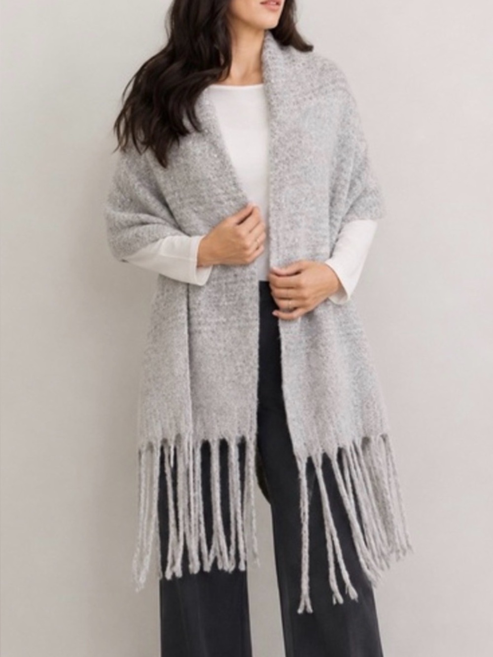 Anthropologie Mer Sea lOmbre oversized cozy blanket scarf, fringe wrap. OS. Gray